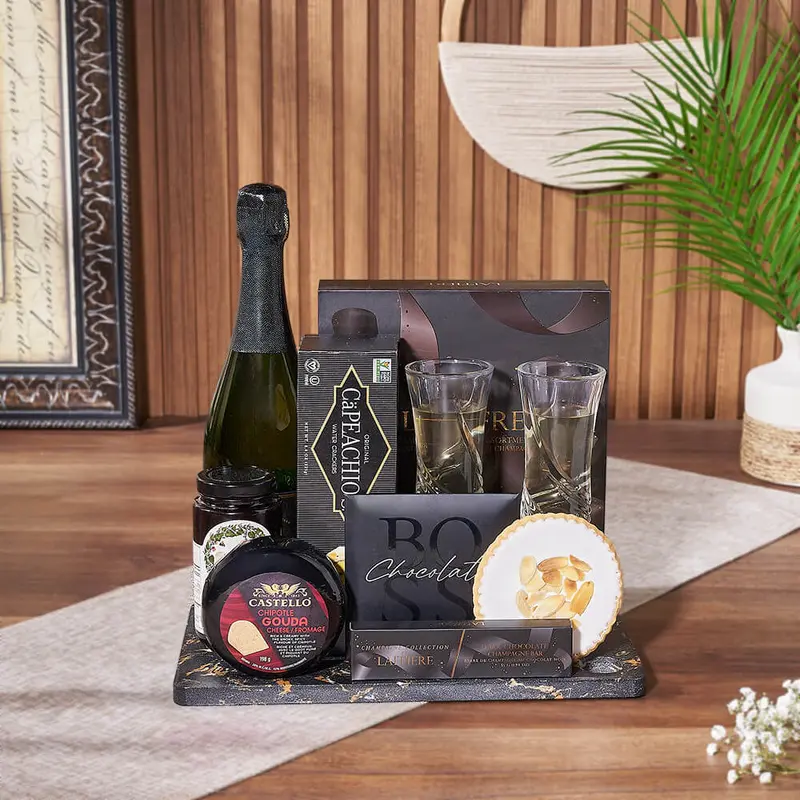 Oakridge Elegant Champagne Basket