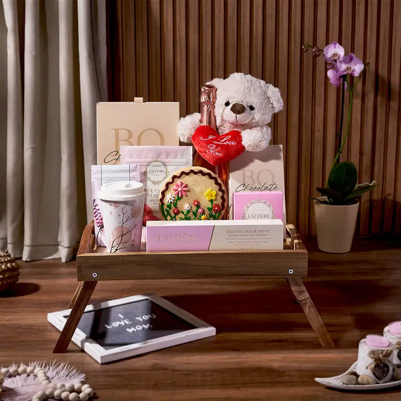 Sunnylea Champagne Gift Basket for Mom