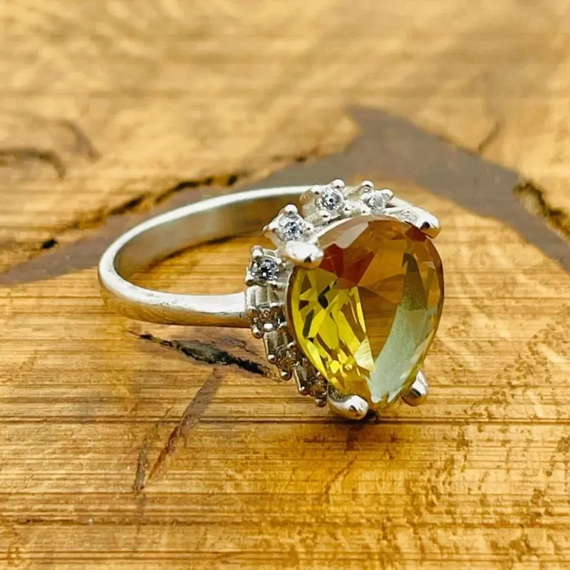 Turkish Handmade Zultanite Sterling Silver Ring for Women - Color-Changing Gemstone