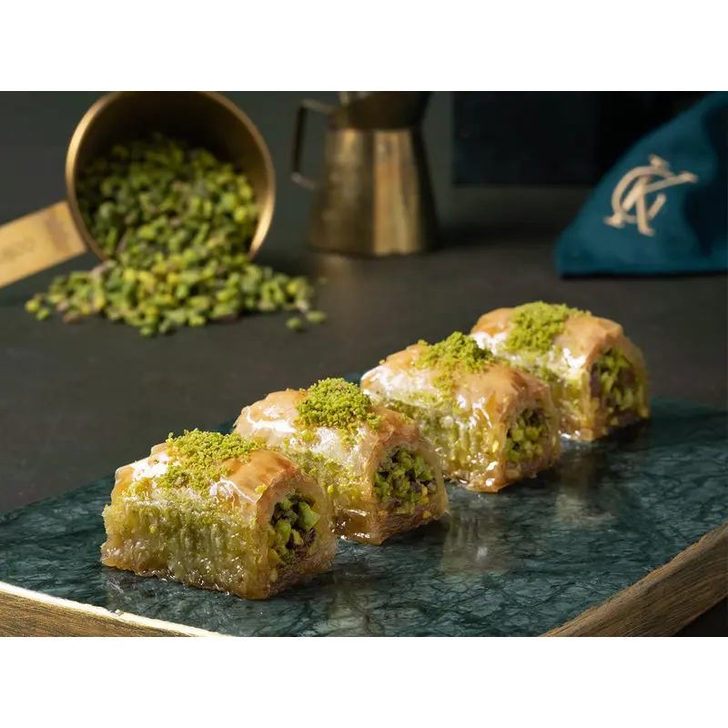 Karakoy Gulluoglu | Turkish Nadir Dolama Baklava with Pistachio
