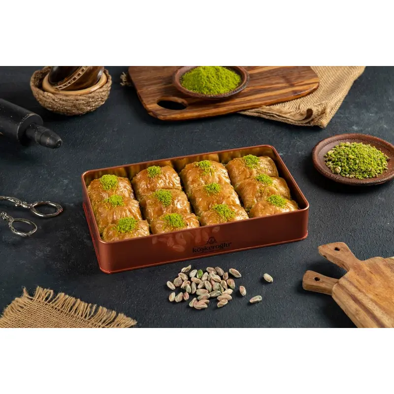 Koskeroglu  | Square Baklava with Pistachio in Gift Metal Box