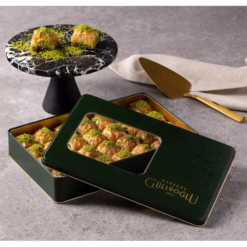 Karakoy Gulluoglu | Lasting Pistachio Baklava in Metal Gift Box