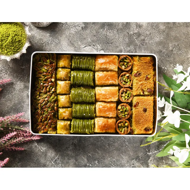 Asi | Assorted Baklava and Kadayif in Gift Metal Box