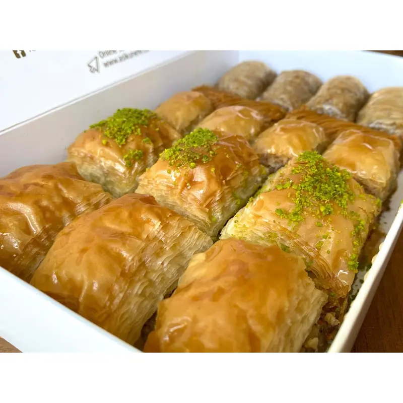 Asi | Assorted Baklava with Pistachio and Walnut