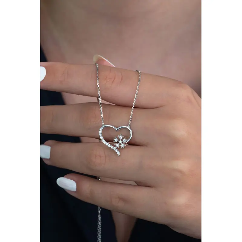 Elegant Sterling Silver Heart Snowflake Necklace for Women | Sparkling Zircon Pendant | Ideal Valentine's Day & Holiday Gift