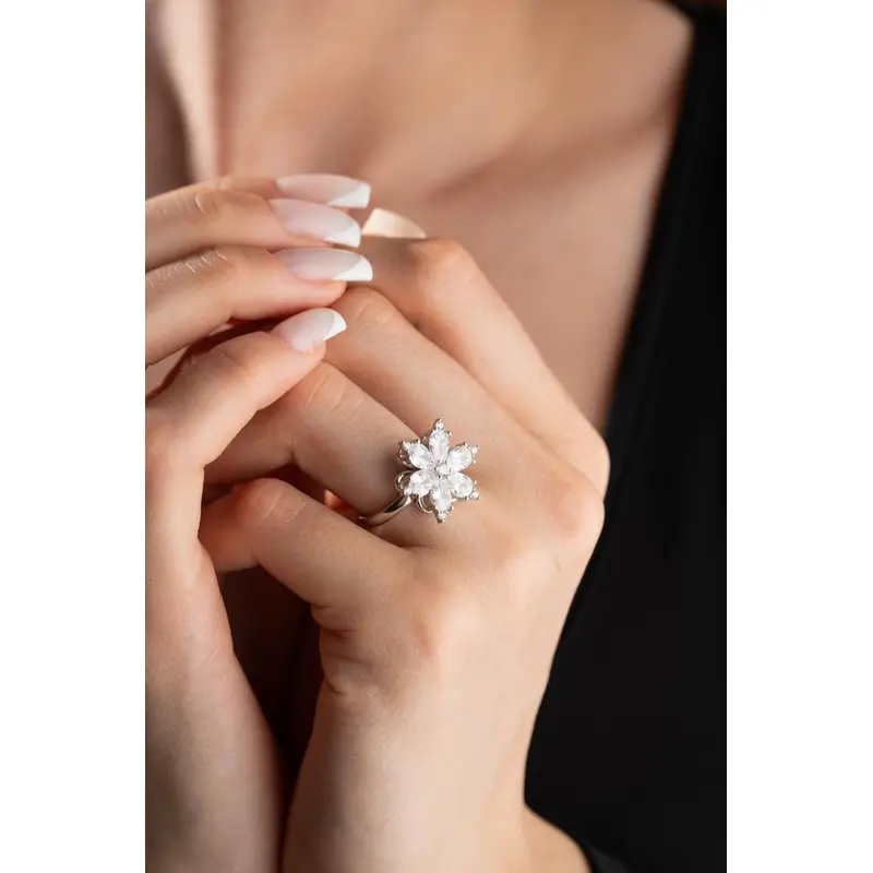 Elegant Sterling Silver Rotating Camellia Flower Ring with White Zircon - Adjustable & Exquisite