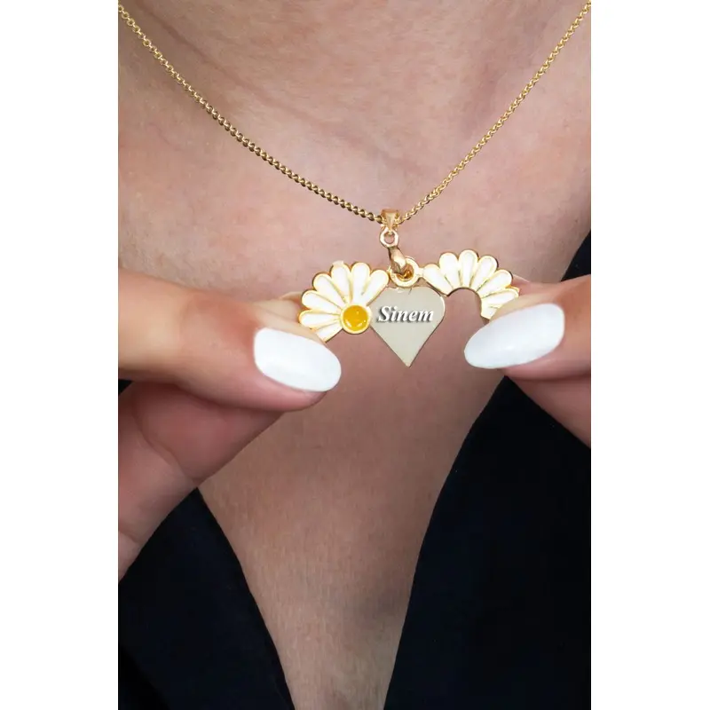Personalized Gold Plated Daisy Heart Necklace for Women | Custom Engraved | 925 Sterling Silver Chain