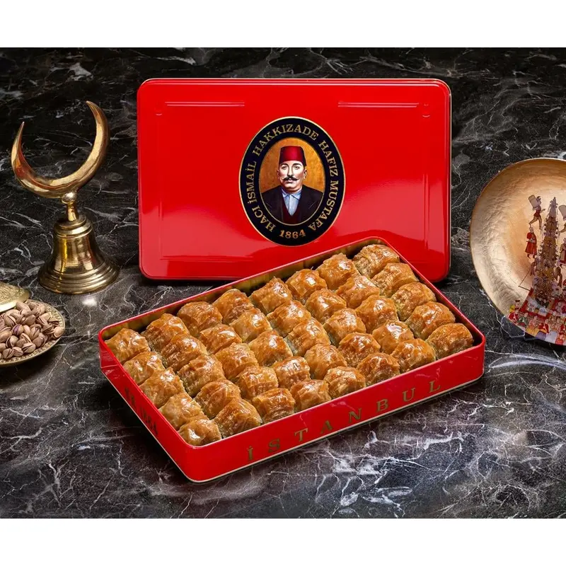 Hafiz Mustafa Gourmet Turkish Pistachio Dry Baklava - Extra Large Gift Box (4.4 lbs / 2 kg)
