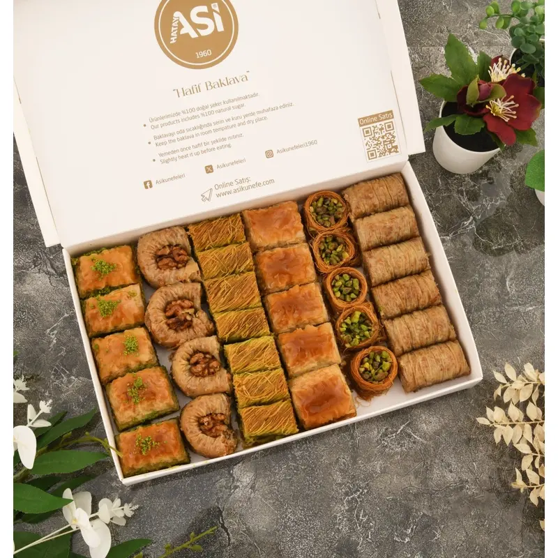 Asi | Gourmet Assorted Baklava with Pistachio and Walnut