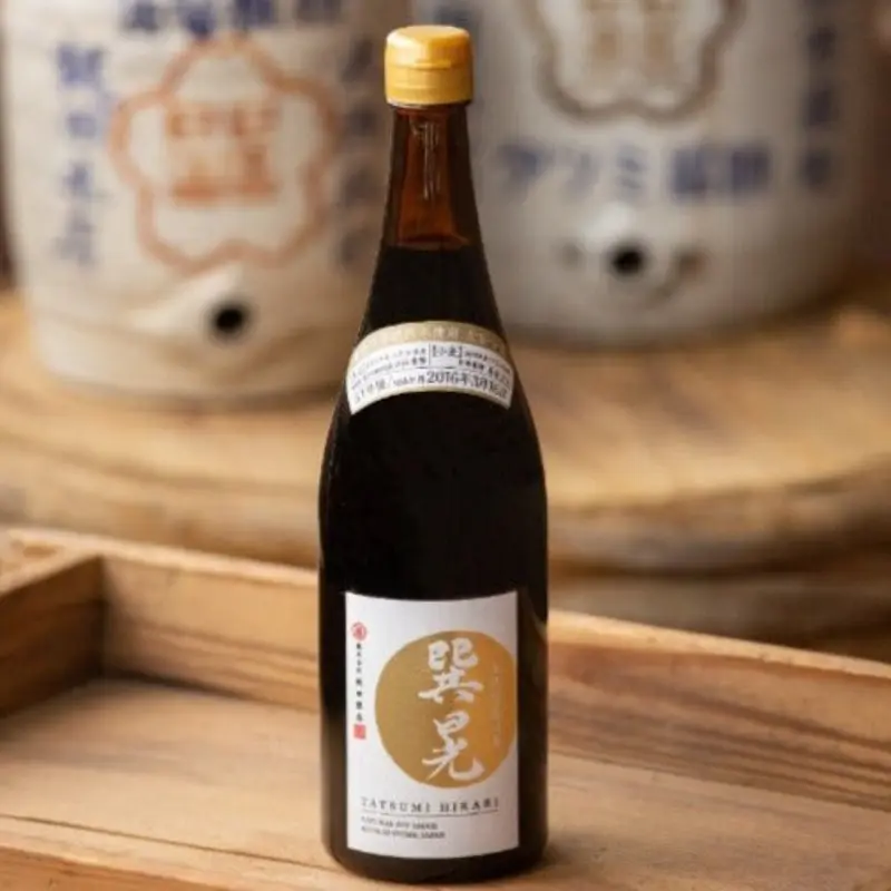 Naturally brewed round soy sauce, dark taste "Hikari" -  - 300ml