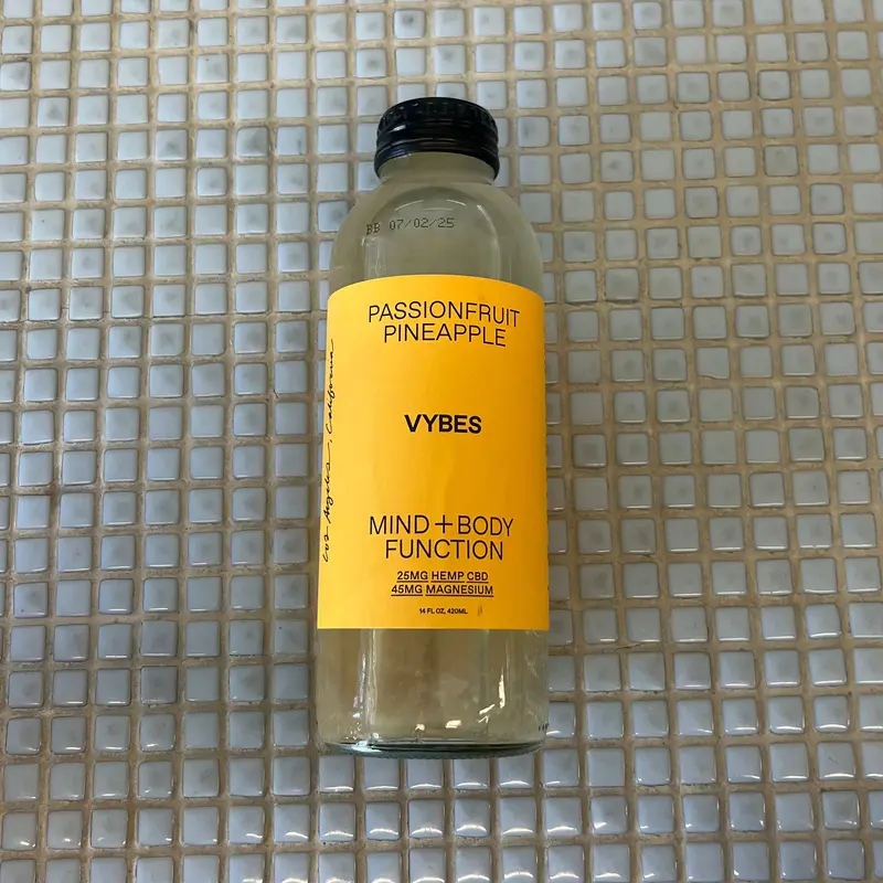 vybes passionfruit pineapple