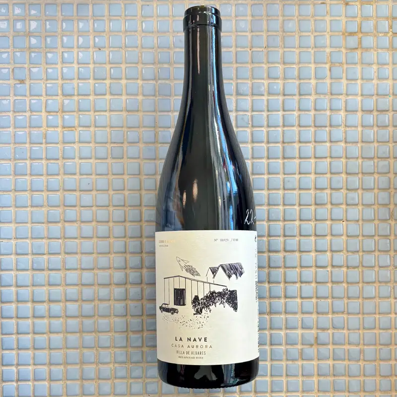 casa aurora vino de pueblo la nave mencia '23