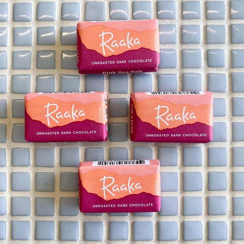 raaka pink sea salt 71% minis