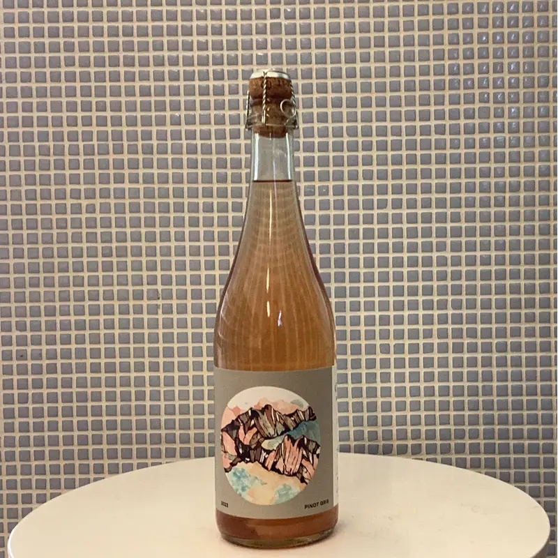 outward wines pinot gris 2022 sparkling wine