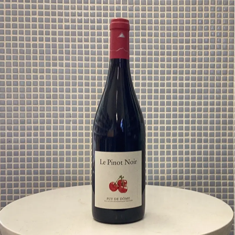 saint verny le pinot noir red wine 2022