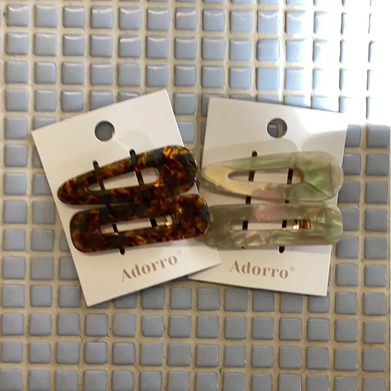 adorro small tortoise shell/abolone clips