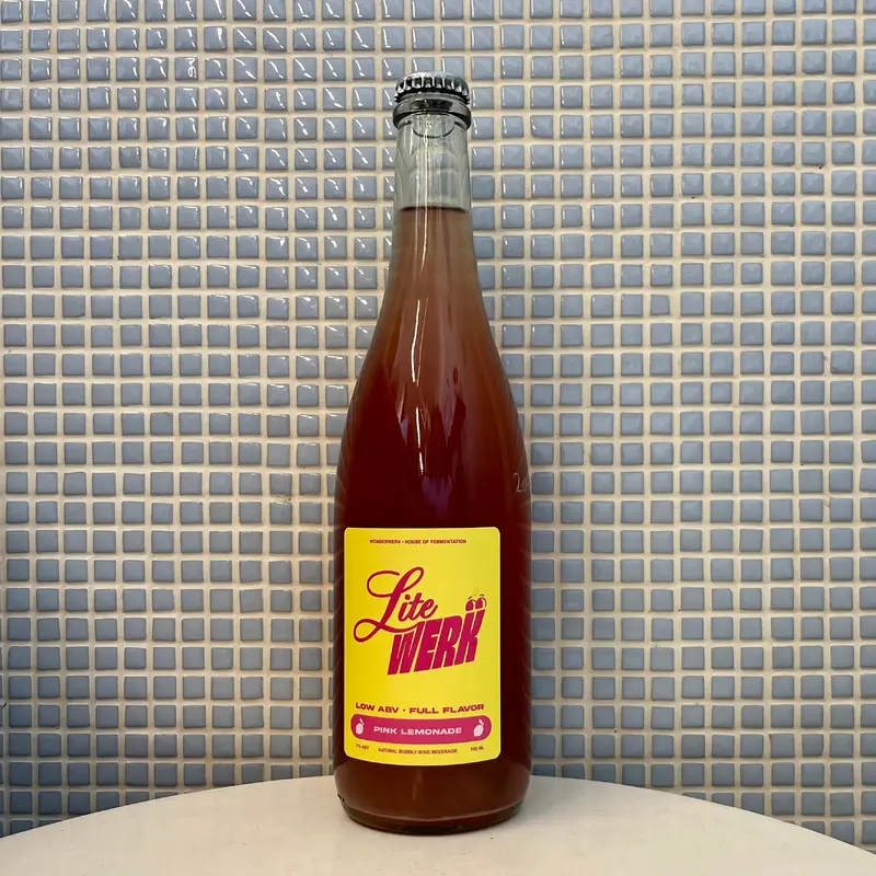 wonderwerk lite werk pink lemonade sparkling fruit wine