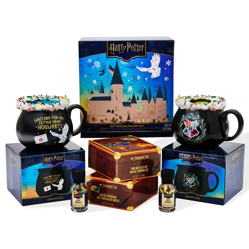 Wizarding World HARRY POTTER Color-Changing Hot Chocolate Gift Set with Mugs